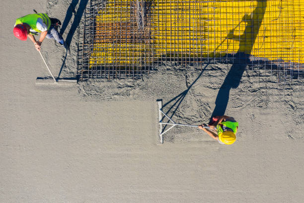 Best Concrete Flooring Contractor  in Tri Lakes, IN